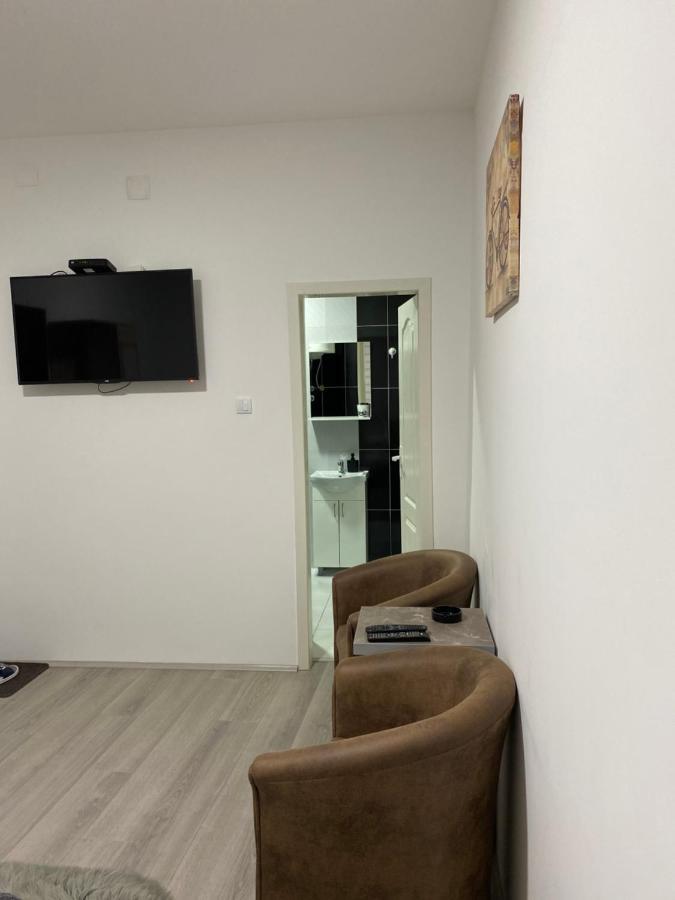 Apartament Lotus House Zrenjanin Zewnętrze zdjęcie